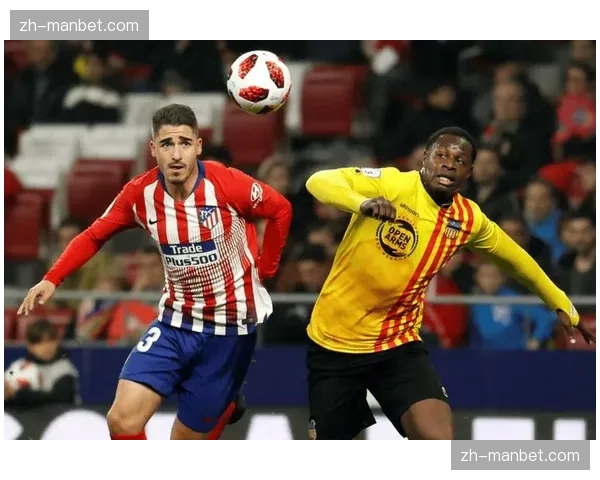 比利亚雷亚尔防守组织：四后卫体系对中路渗透的封堵